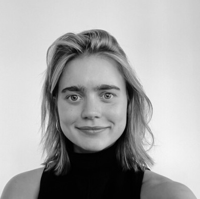 Maria Schmucker - Portrait